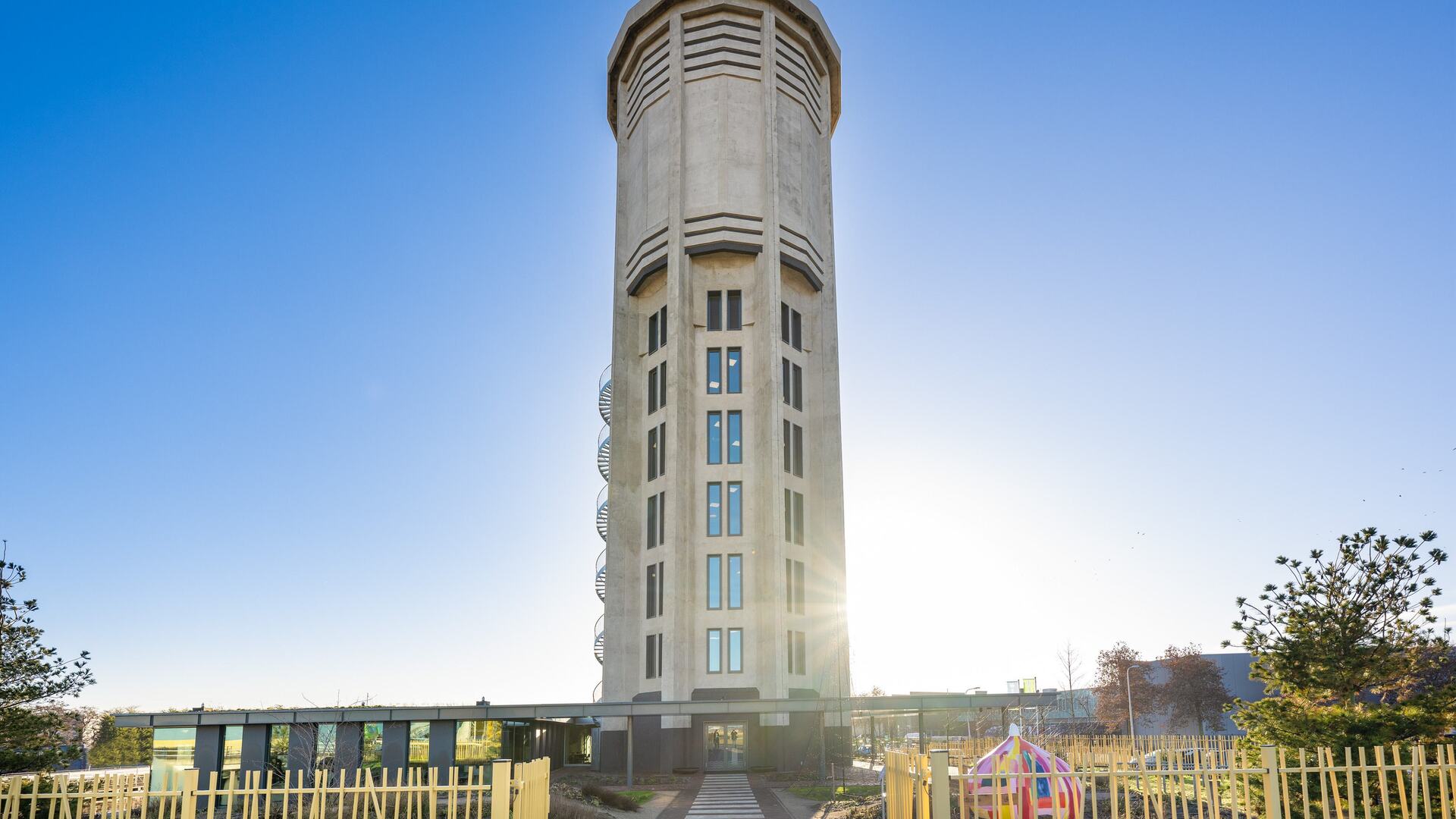 Watertoren Bollenstreek bij AW Groep in Hillegom